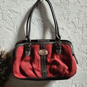 Chic Red Shoulder Bag